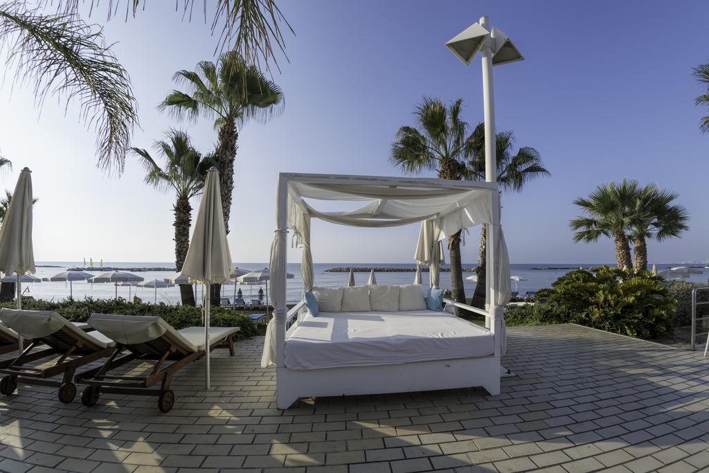 Palm Beach Hotel & Bungalows Ларнака Екстериор снимка